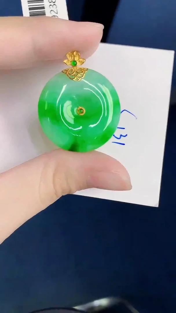 颈饰18K金镶嵌翡翠天然翡翠缅甸A货