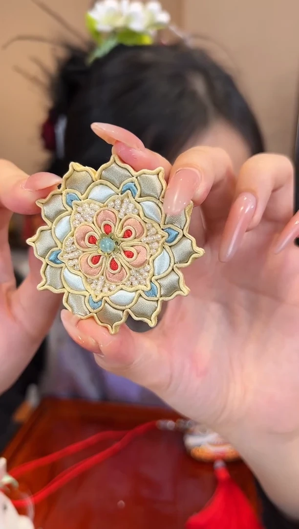 刺绣 苏绣世家非遗手工（胸针）