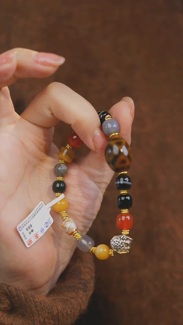 【闪购商品】玛瑙/玉髓手串未镶嵌多样性发其一