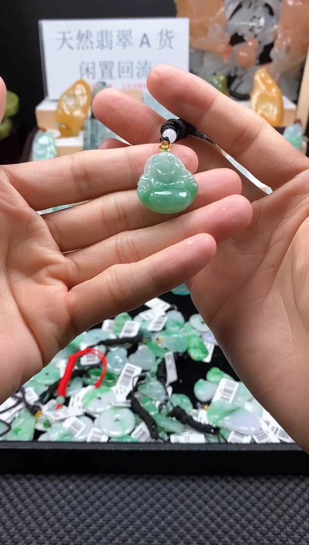 【闪购商品】翡翠颈饰未镶嵌34佛公