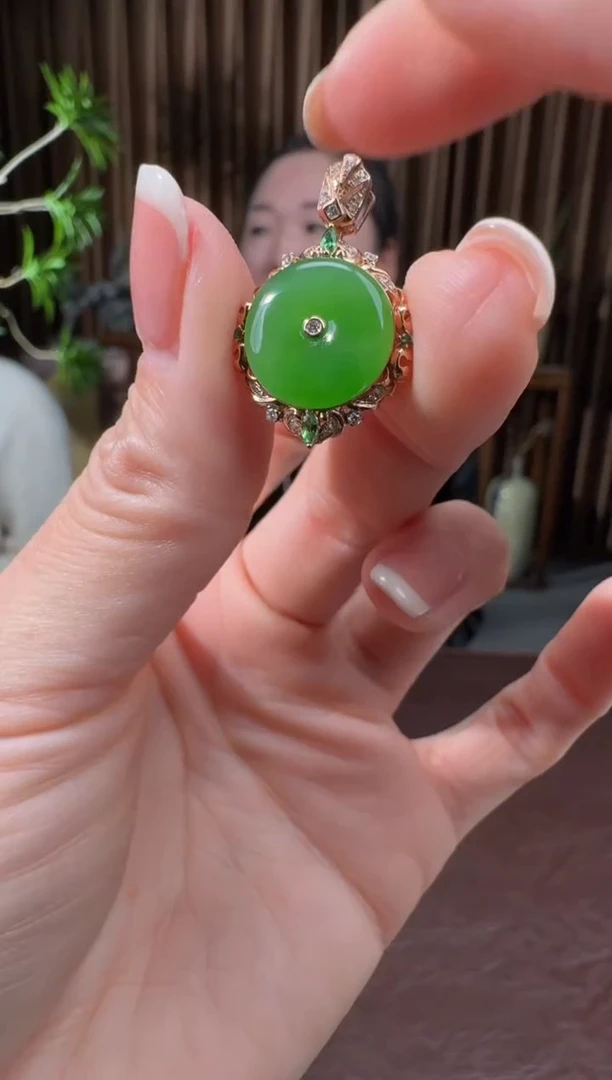 颈饰18K金镶嵌和田玉99赵姐11.16多样性拍一发一