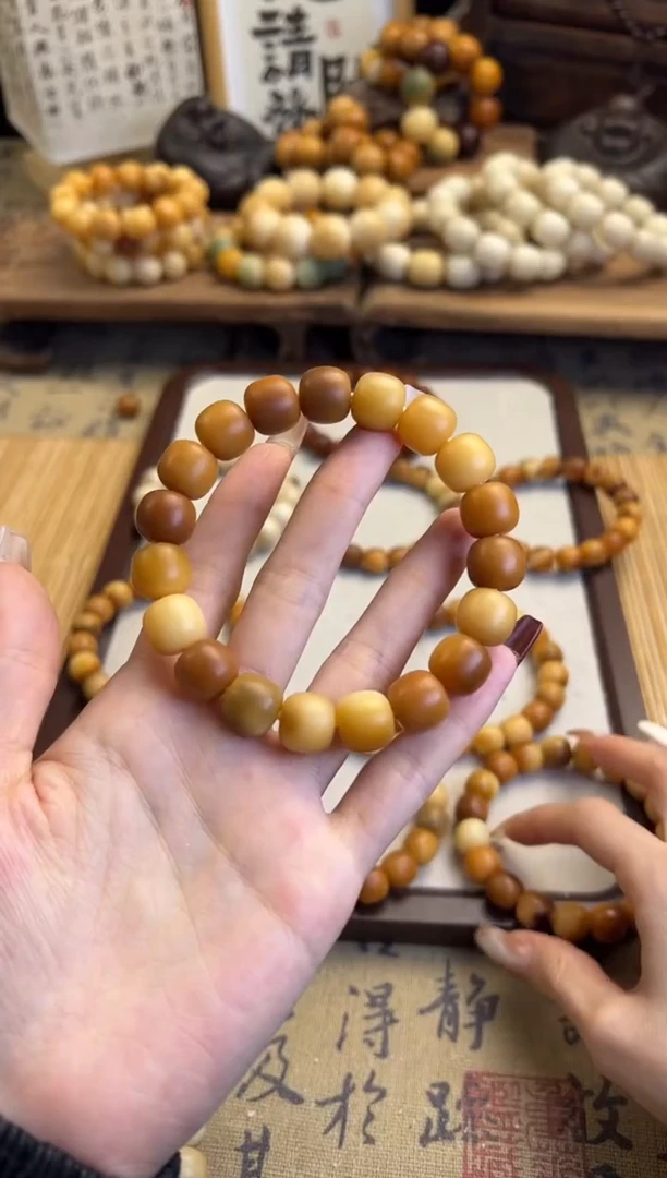 【闪购商品】菩提根/象牙果手串卡12手工干磨向日葵桶珠手串719