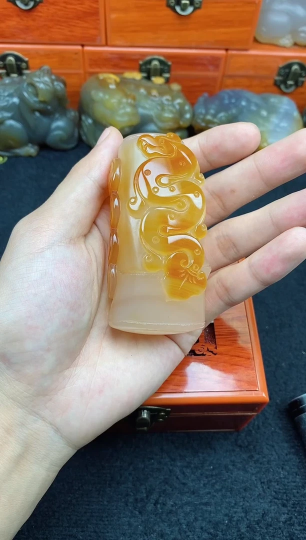 未镶嵌玛瑙/玉髓珠宝奇石一**号0