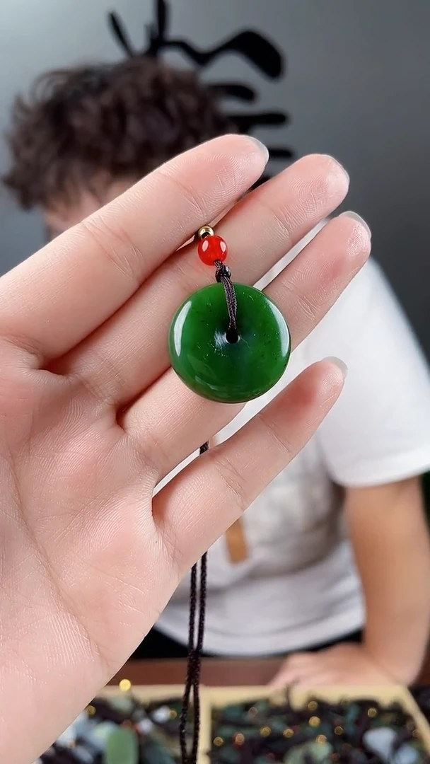 和田玉未镶嵌颈饰拍一发一，多样性发货