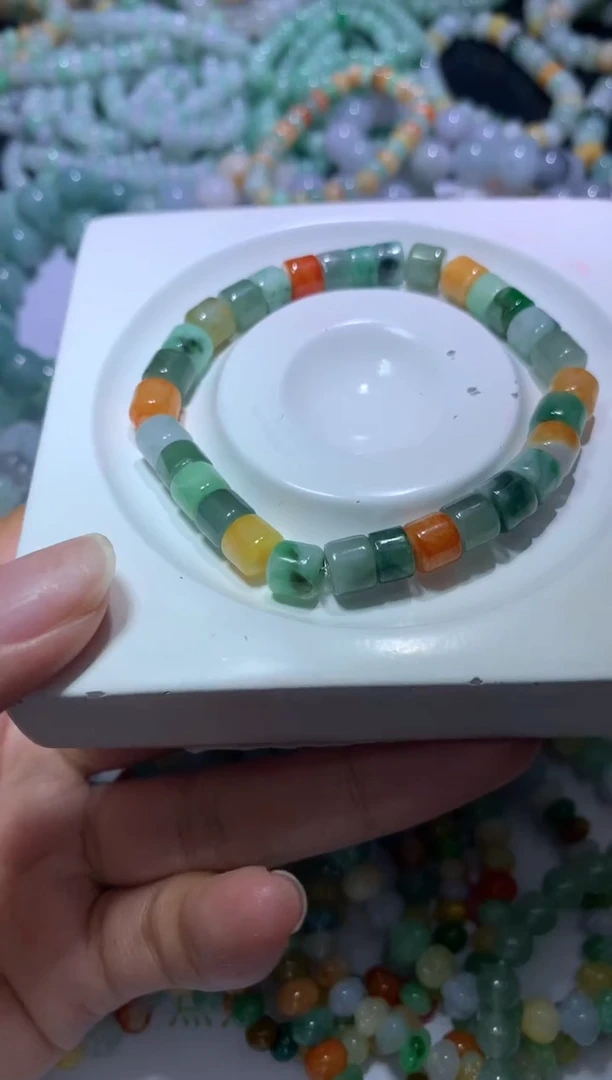 翡翠挂件未镶嵌杨*琴CXX307059