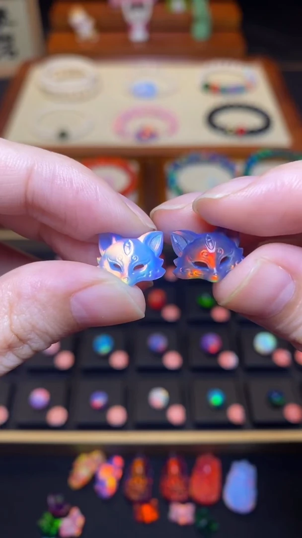 树脂制品人工欧泊13mm小狐17