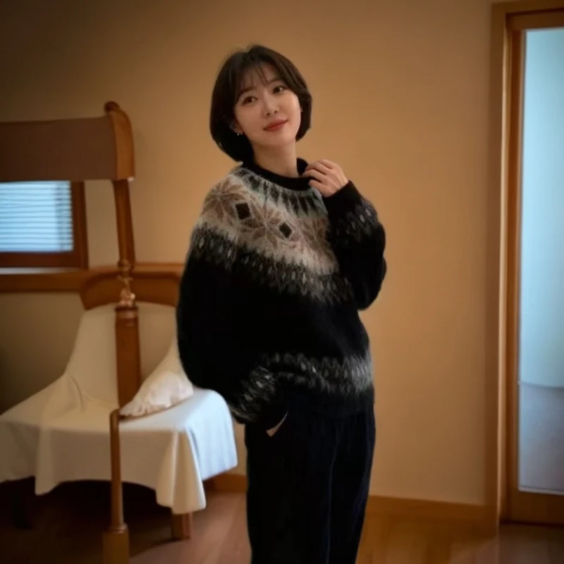 高端优质羊绒柔软拉毛羊毛衫秋冬时尚八角花针织衫韩版休闲打底衫