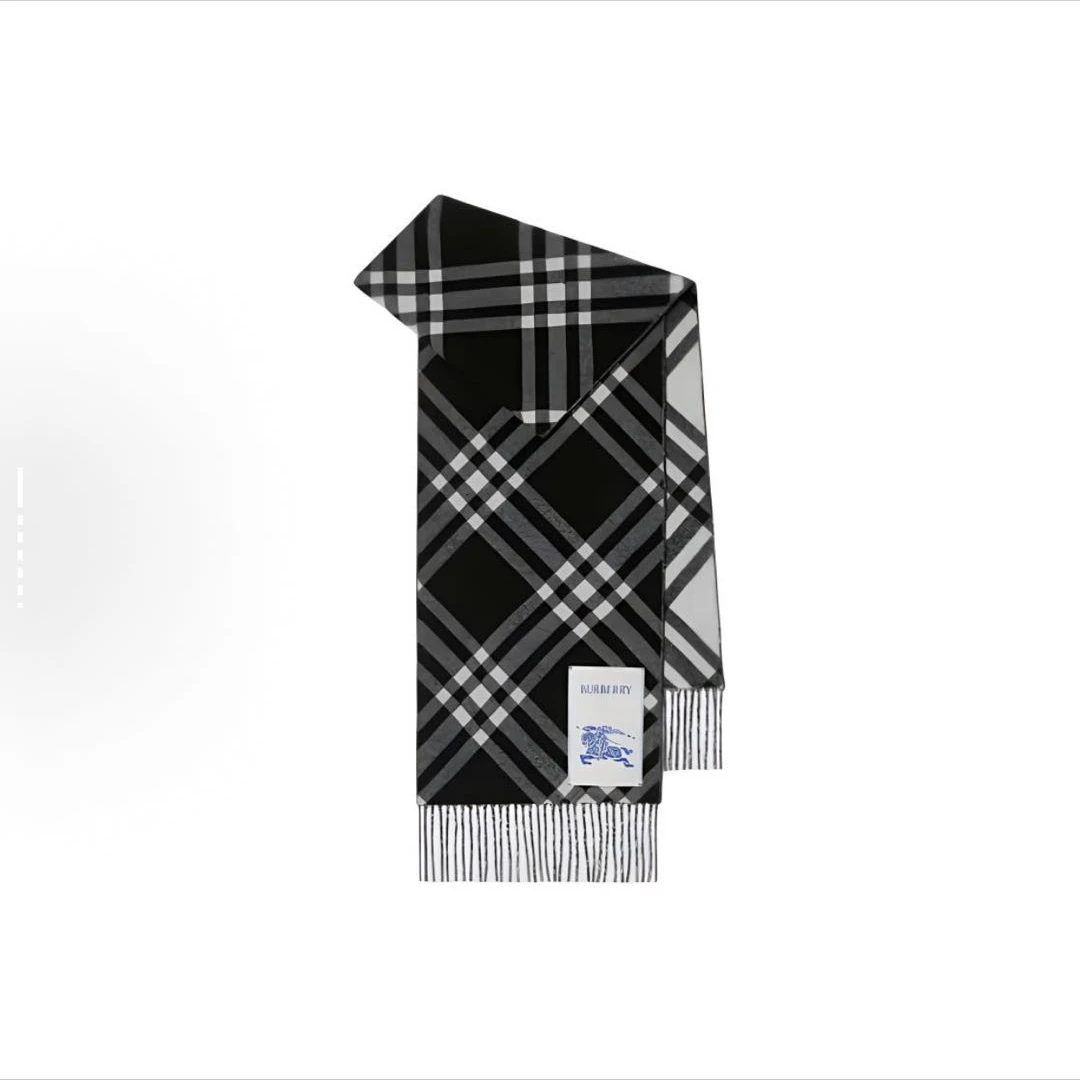 未使用 BURBERRY/博柏利 Burberry羊绒绒线围巾8099650