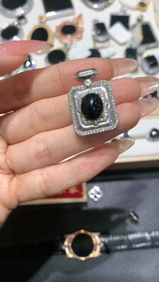 【闪购商品】翡翠吊坠(不含链)银S925镶嵌21多人多样性随机发货1件