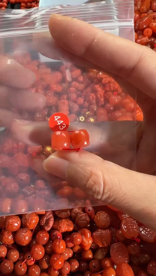 【闪购商品】南红玛瑙颈饰未镶嵌1