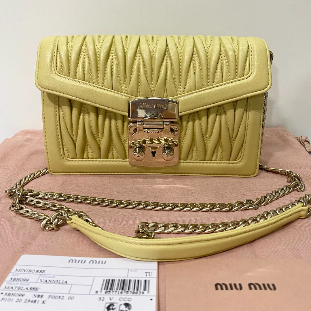 全新未使用 MIU MIU/缪缪 新款单肩斜挎包