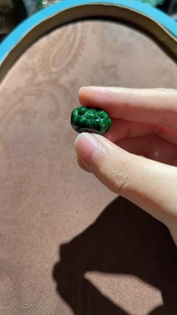 未镶嵌挂件翡翠红翡绿翠