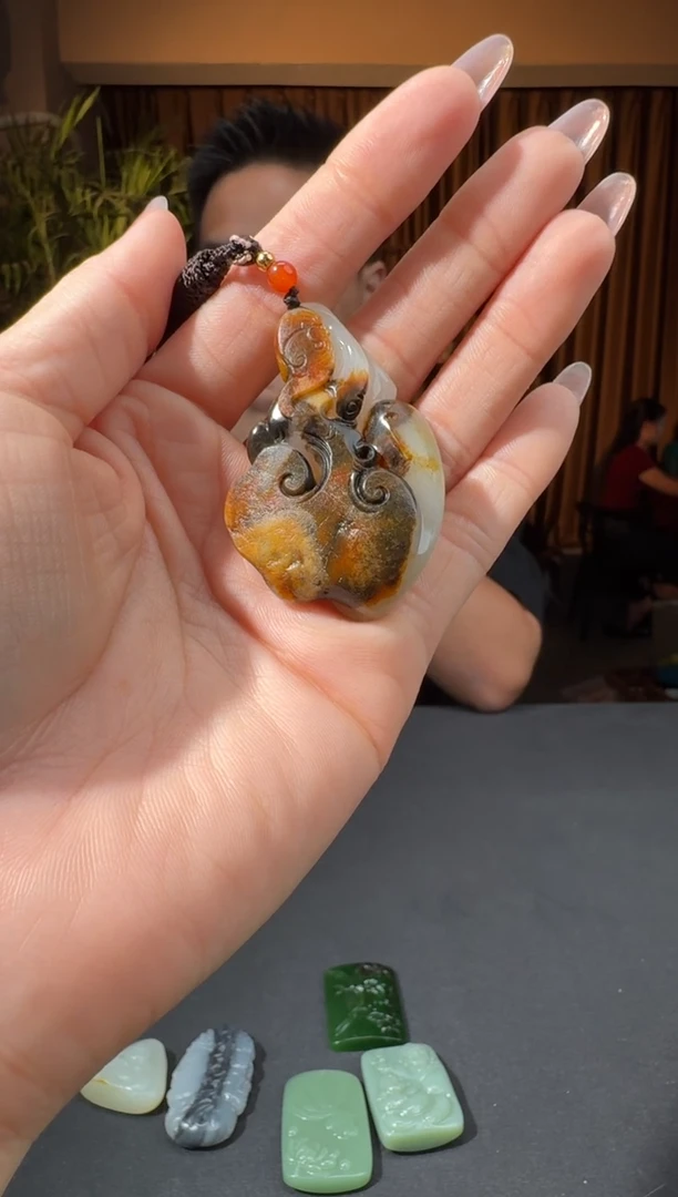 和田玉未镶嵌颈饰124刘洋5.30多样性拍一发一