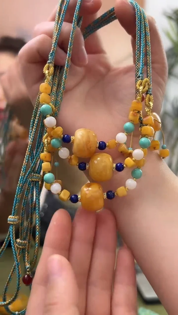 裸石琥珀未镶嵌琥珀蜜蜡吊坠多样性发一条