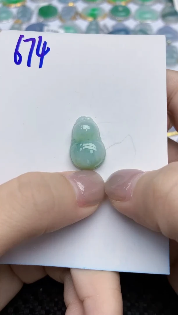 【闪购商品】翡翠颈饰未镶嵌天然翡翠A货