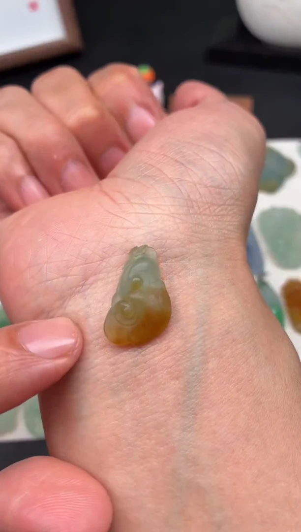 未镶嵌定制翡翠翡翠