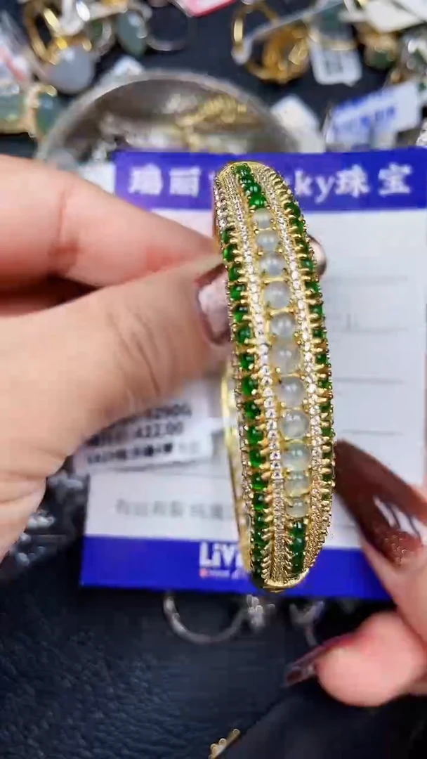 颈饰银S925镶嵌翡翠8070