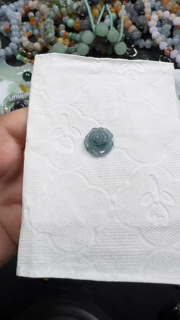 翡翠未镶嵌颈饰【闪购商品】 天然翡翠