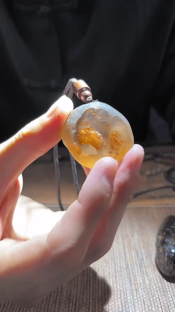 未镶嵌吊坠(赠链)水晶水晶