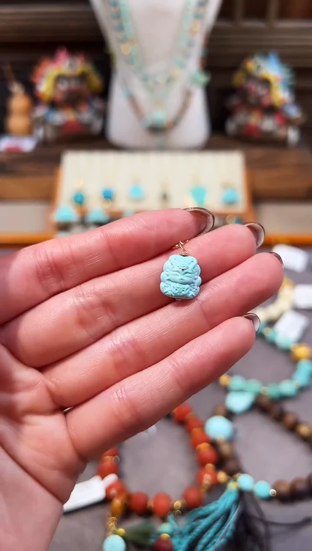 18K金镶嵌绿松石提溜凤九