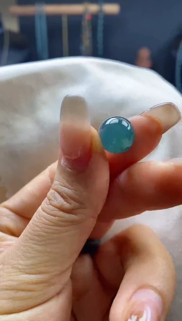 翡翠未镶嵌颈饰0868126070（99卡12+）