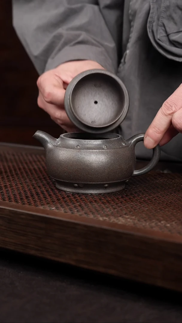 【闪购商品】紫砂茶壶岩中泥太极八卦儒 大