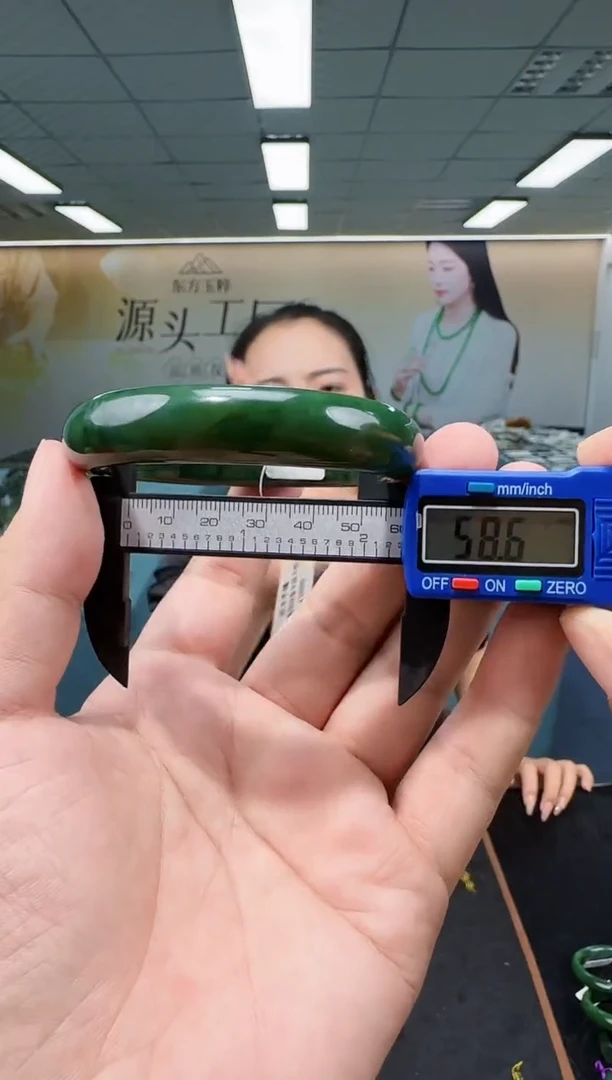 未镶嵌手镯和田玉多样性发货 拍一发一