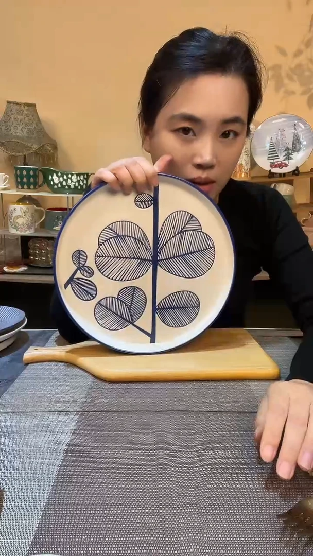 瓷片11英寸手绘盘  微瑕介意勿拍