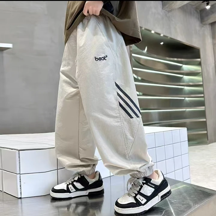 刺绣（beot）休闲九分裤 8205