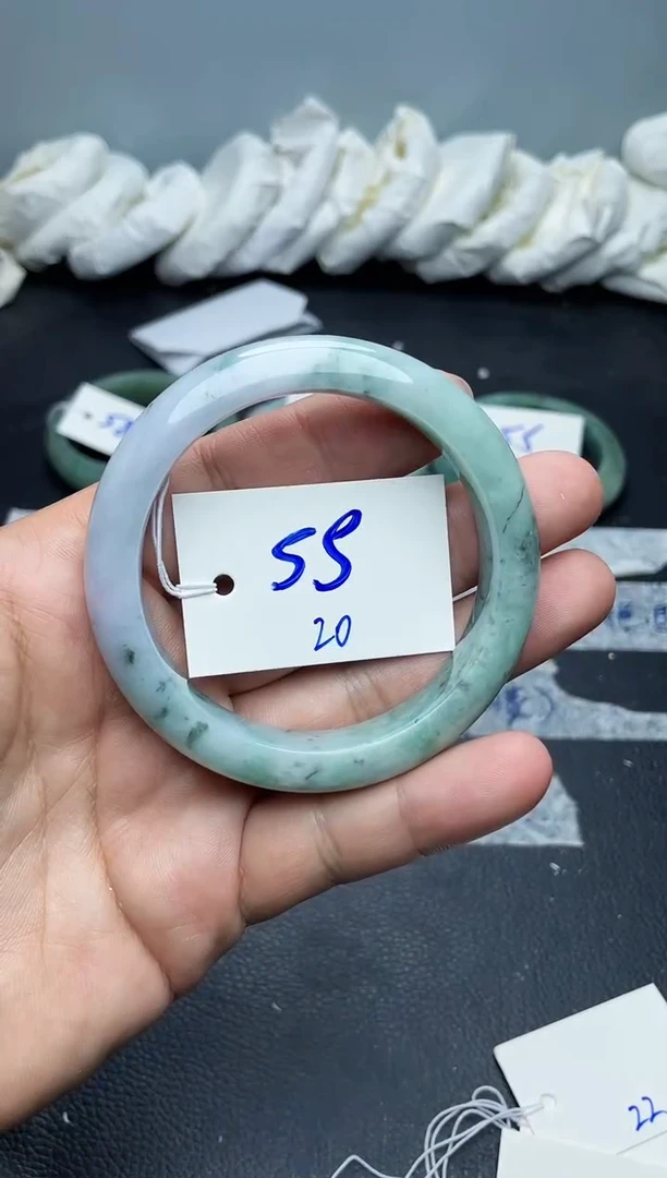 未镶嵌手镯翡翠20