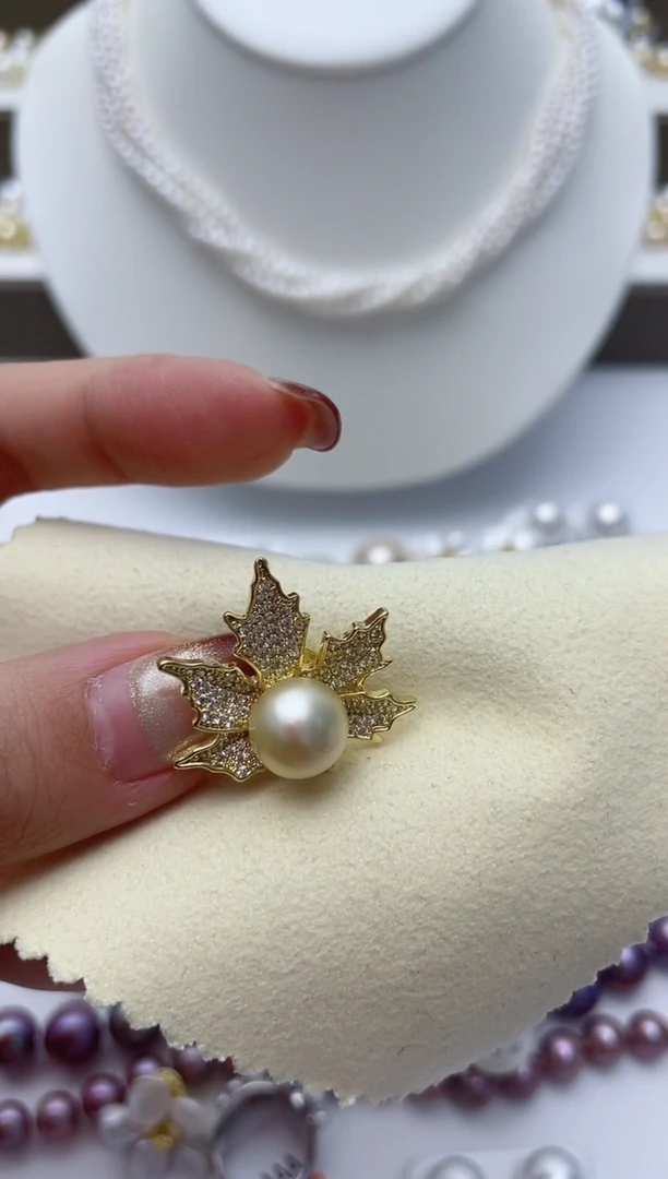 【闪购商品】海水珍珠胸饰未镶嵌W84