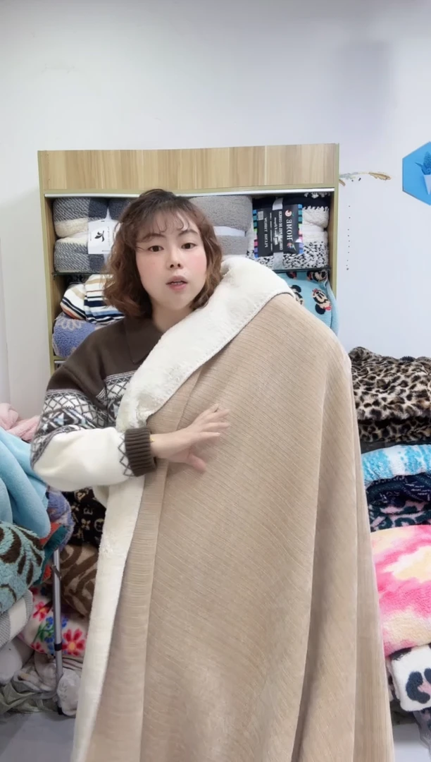 聚酯纤维1.5*2 卡其色雪尼尔