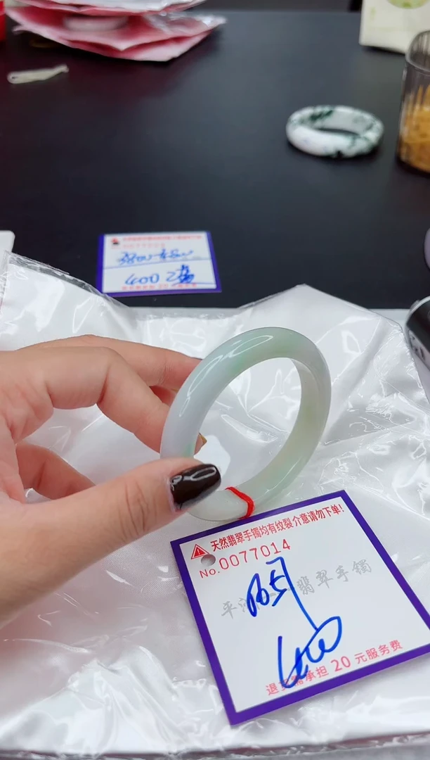 翡翠手镯未镶嵌1111111111111