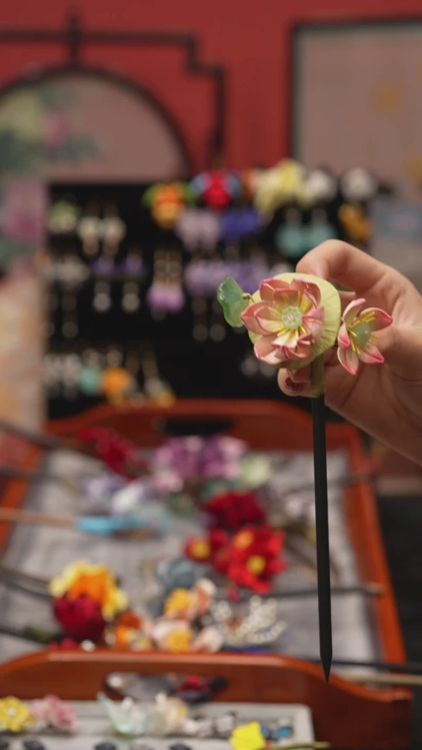 刺绣S****y非遗绒花手工饰品