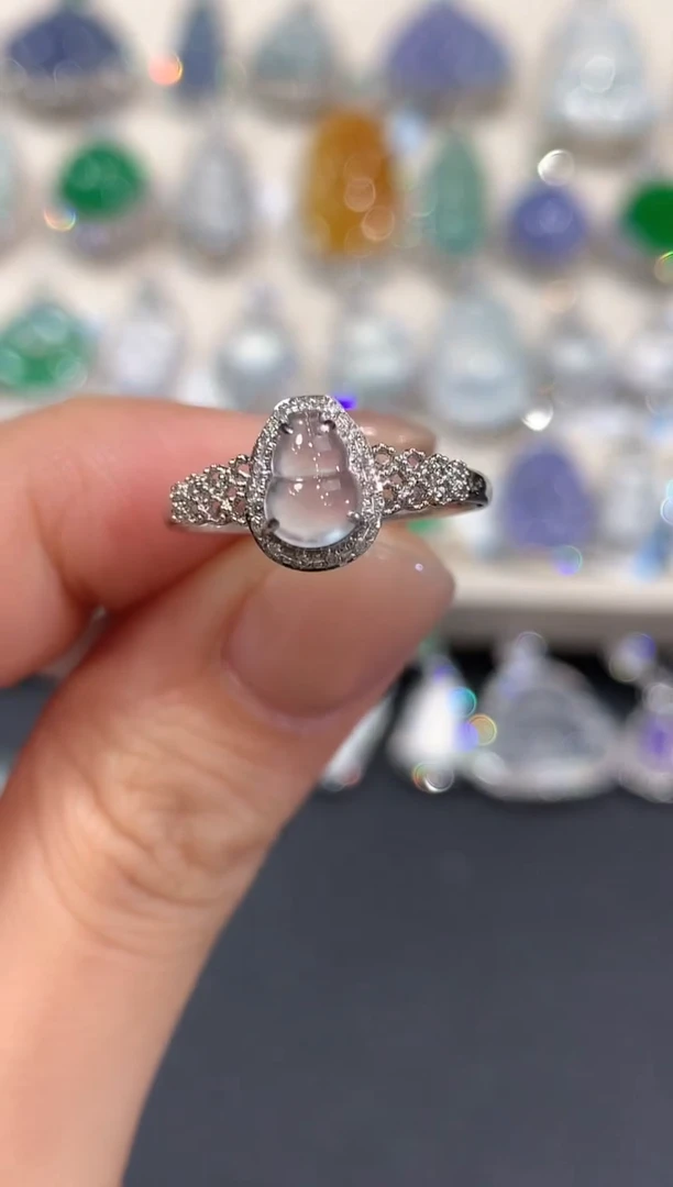 18K金镶嵌戒指翡翠a16