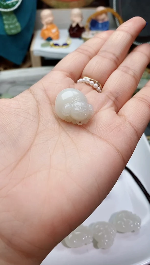 颈饰未镶嵌和田玉A7多样性发其一