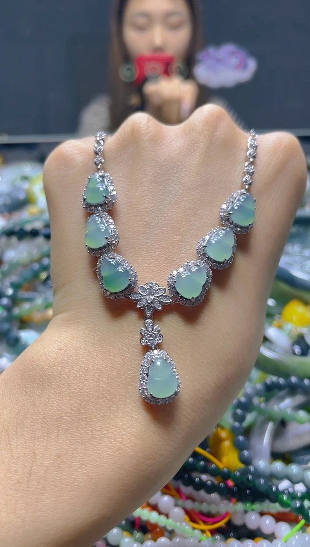 颈饰未镶嵌翡翠/X/翡翠A货，一件也是批发价