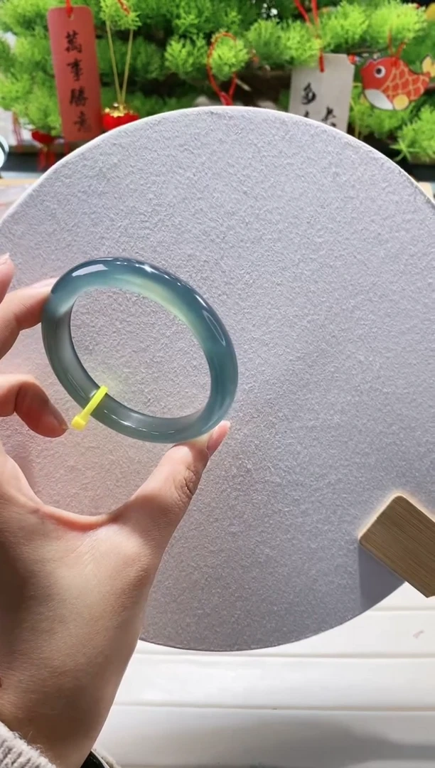 【闪购商品】玛瑙/玉髓手镯未镶嵌133-56