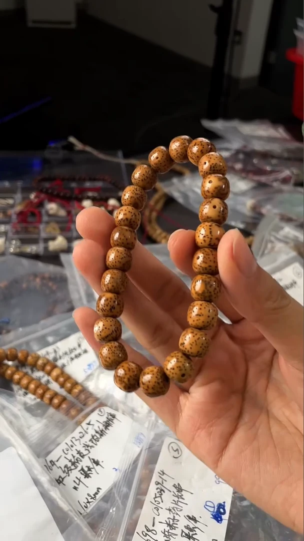 手串星月菩提D****.精工级浅珀金桶珠10*9手串