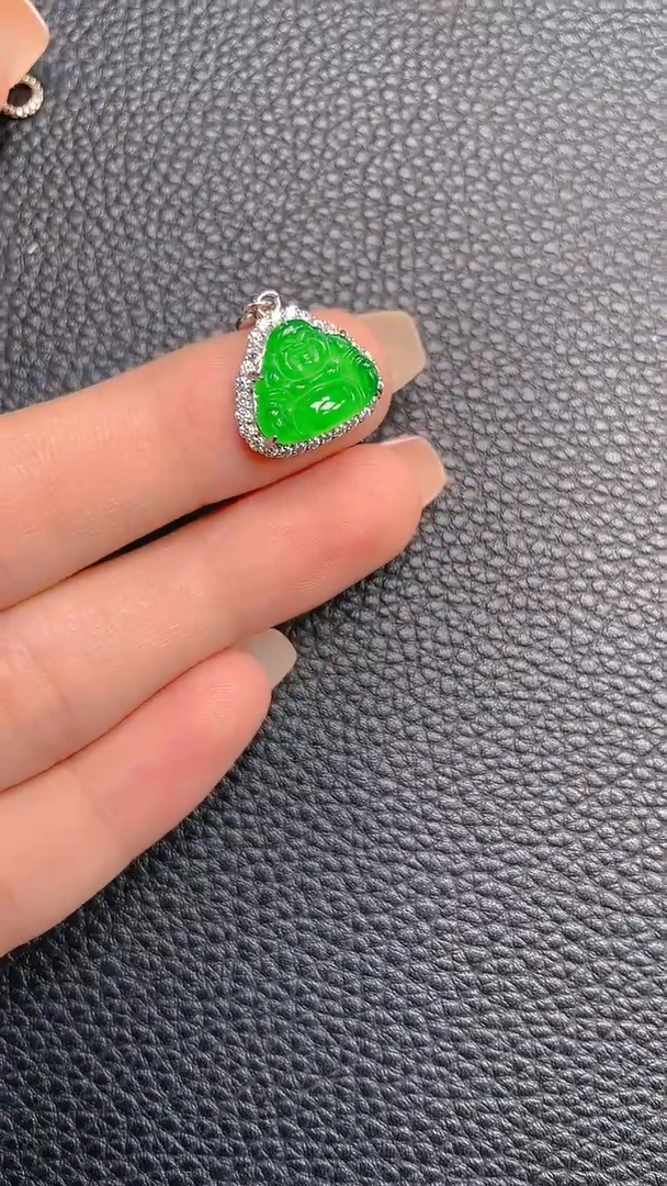 翡翠银S925镶嵌颈饰多样性