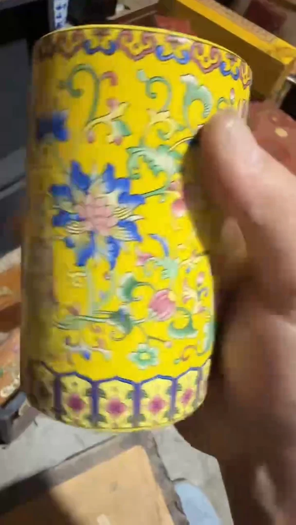 木闪电购链接精品摆件笔筒