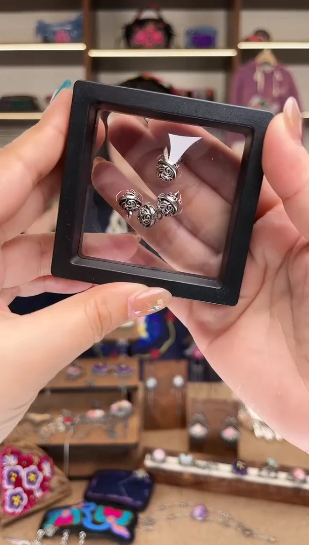 织绣1755黔东南苗族刺绣 4颗