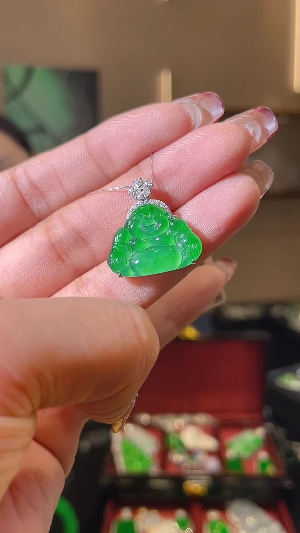 【闪购商品】翡翠吊坠(不含链)18K金镶嵌天然翡翠A货