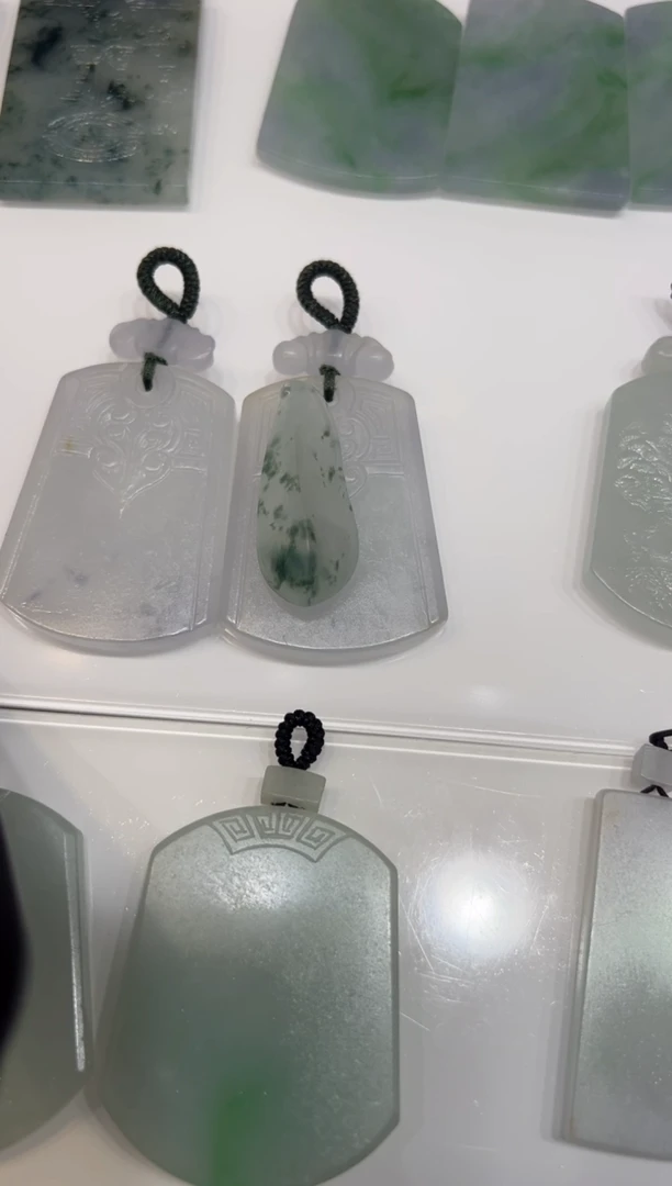 未镶嵌定制翡翠福瓜