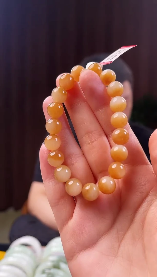 和田玉手镯未镶嵌10mm左右糖白仅一条