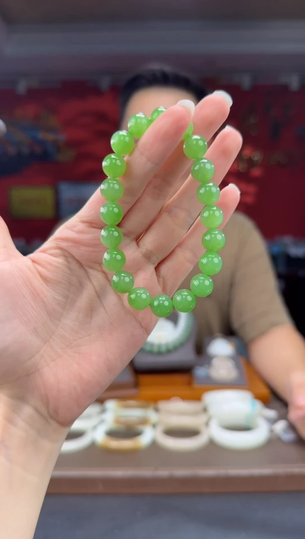 未镶嵌手串和田玉碧玉苹果绿手串