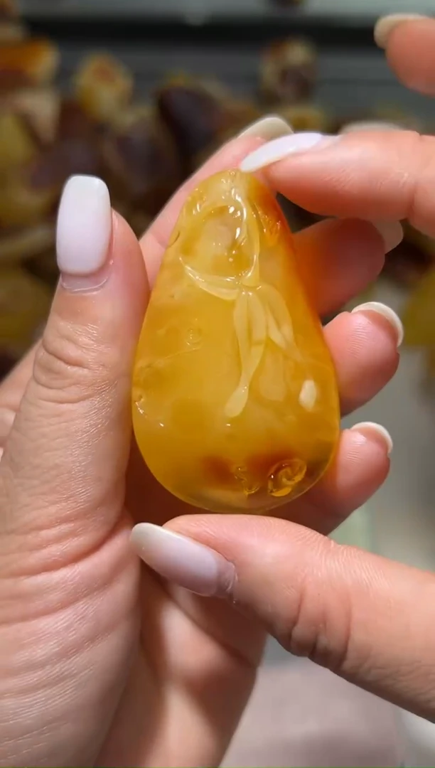 裸石琥珀未镶嵌琥珀蜜蜡吊坠