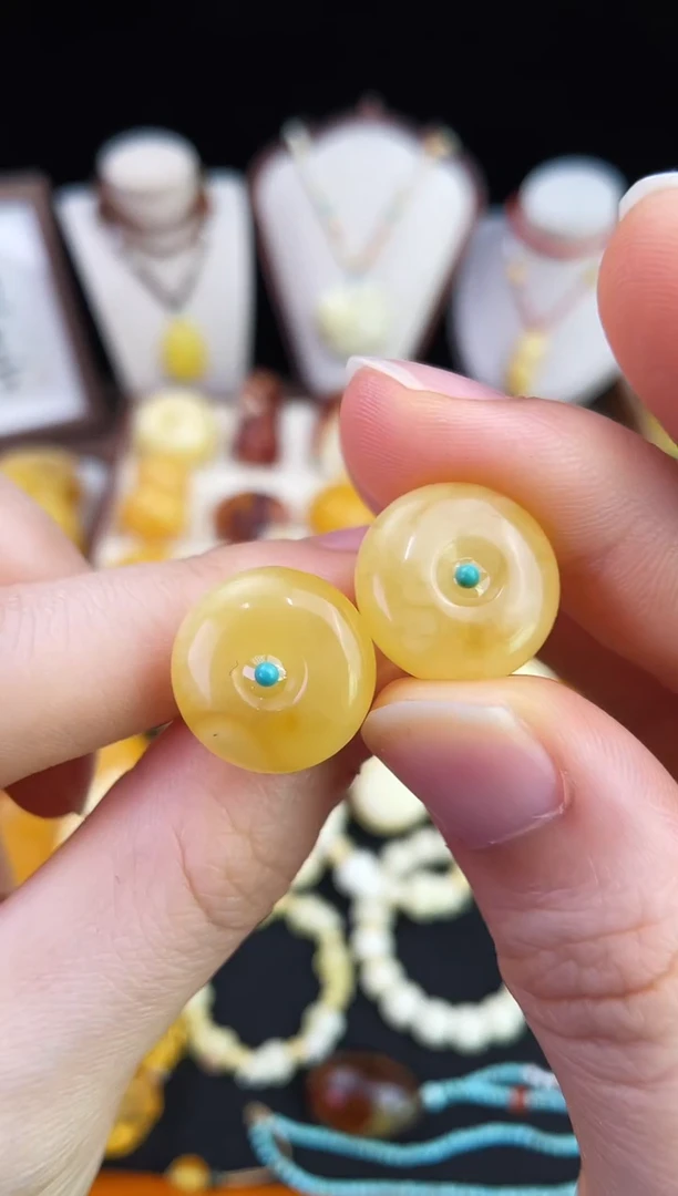 琥珀未镶嵌珠宝奇石柒月