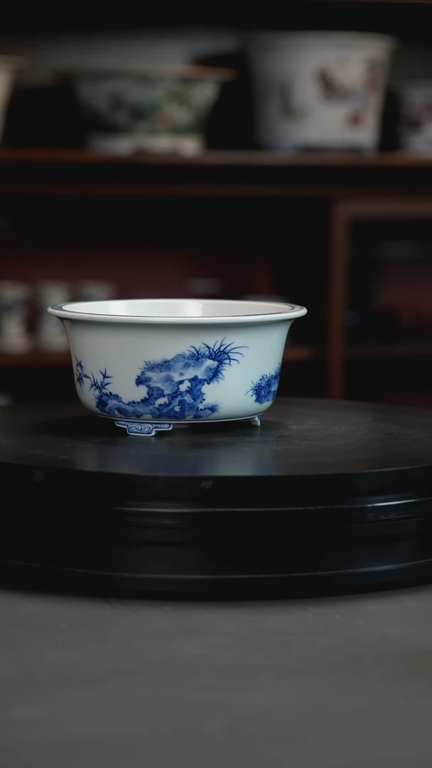 釉下青花山水手绘盆釉下青花山水手绘盆