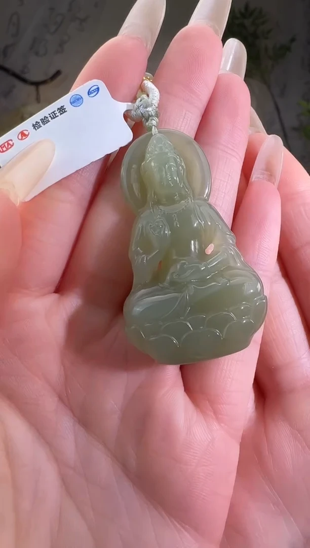 和田玉未镶嵌颈饰观音
